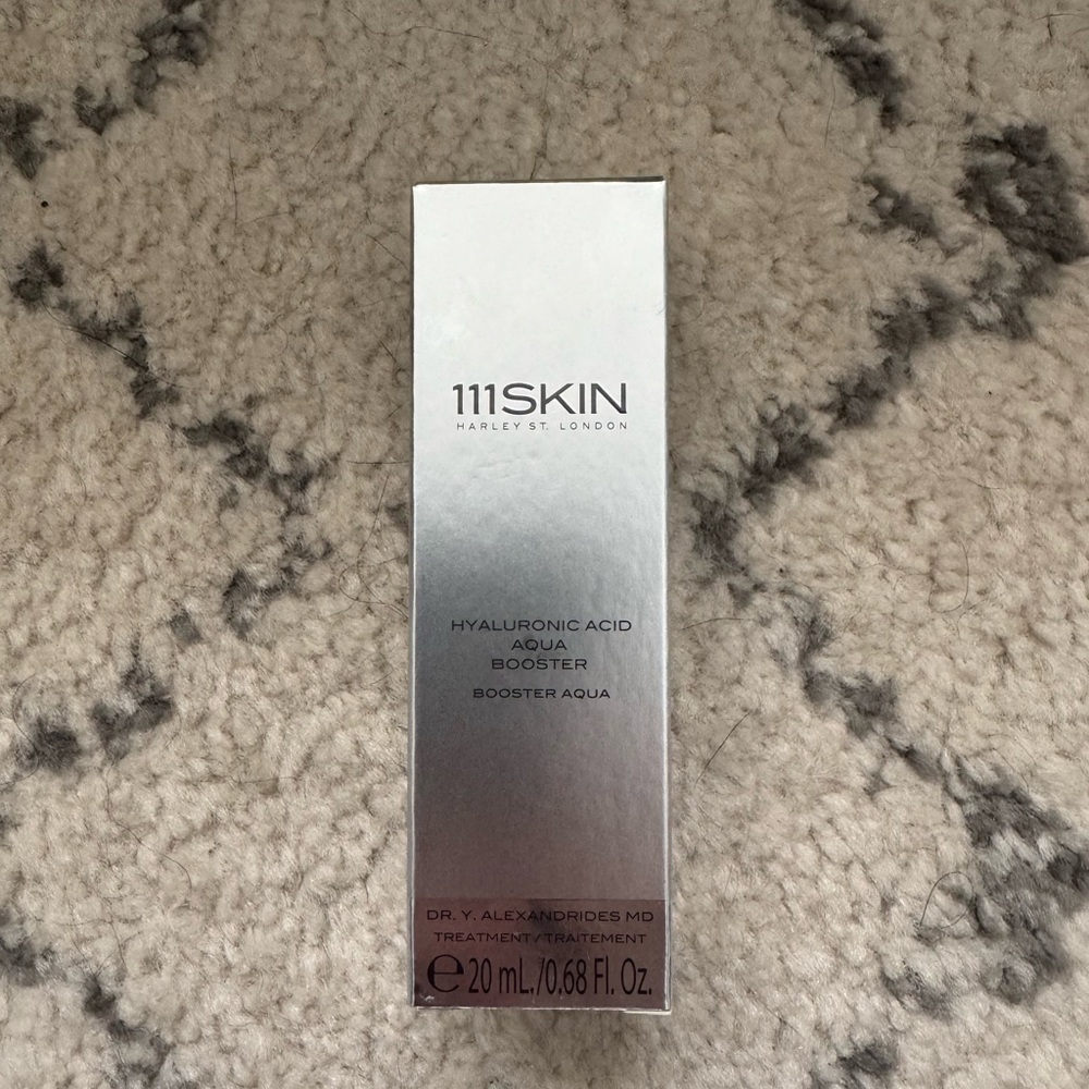 111SKIN Aqua Booster in Silver Box